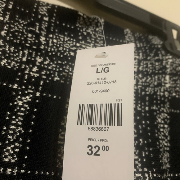 NWT Suzy Shier Plaid Skirt - Picture 3 of 4